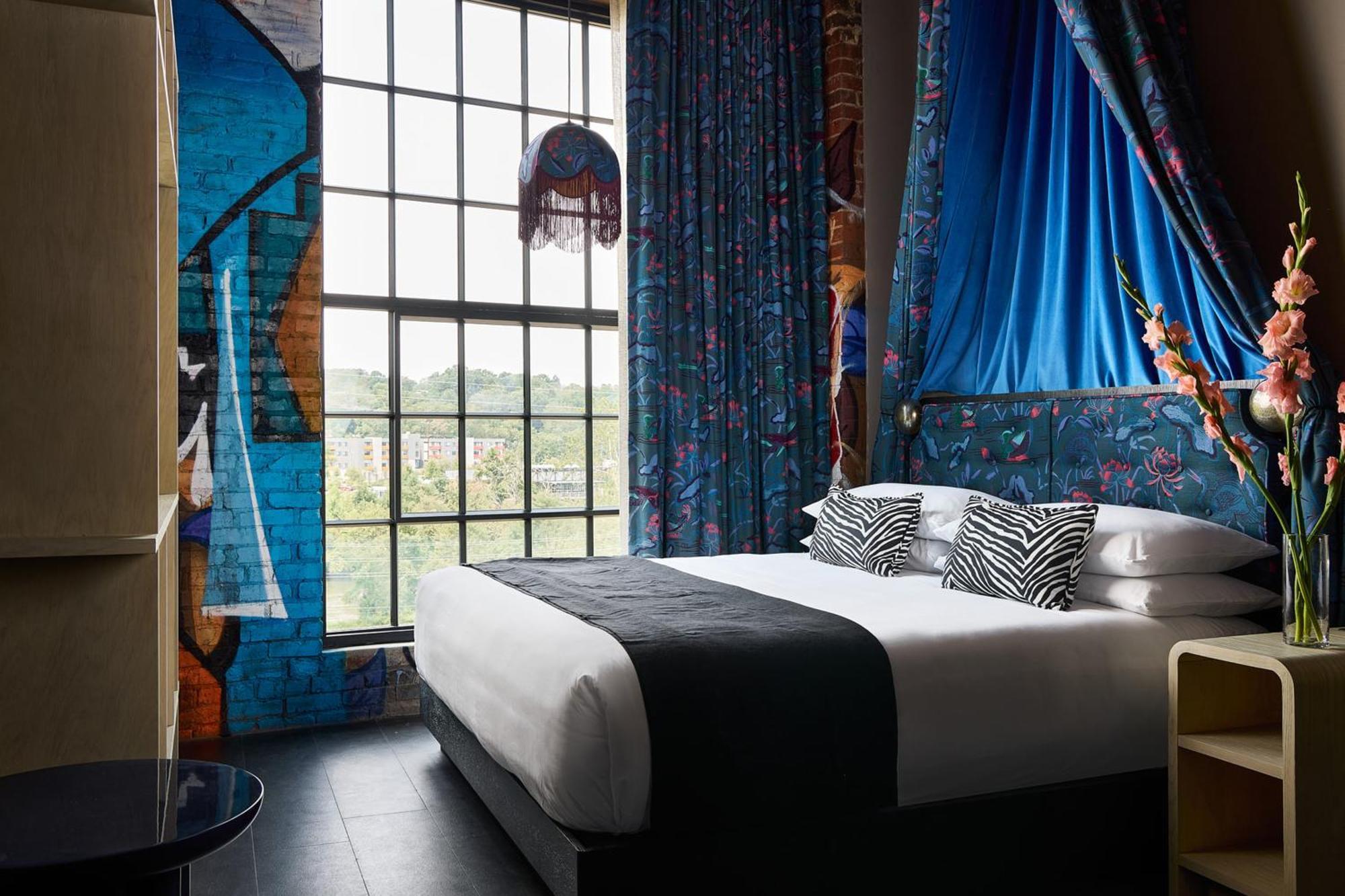 The Radical Asheville, Tapestry Collection By Hilton Exterior photo