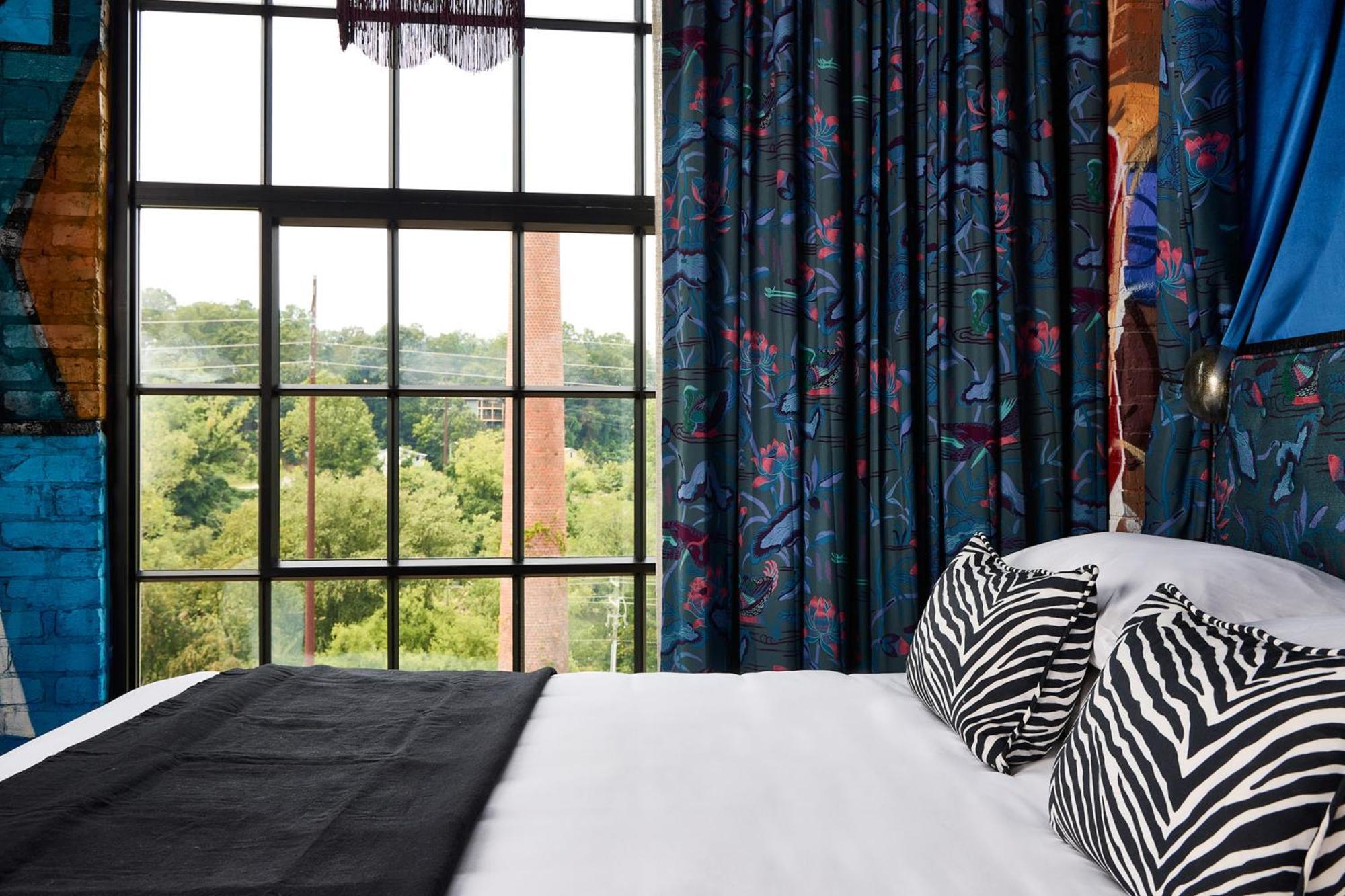 The Radical Asheville, Tapestry Collection By Hilton Exterior photo